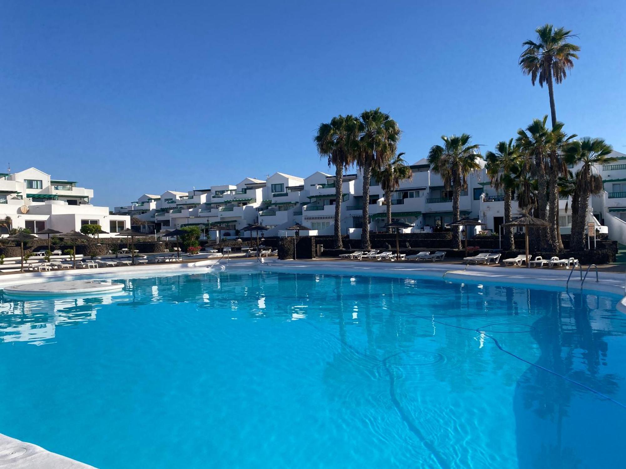 First Floor Apartment With Sea View, Costa Teguise Bagian luar foto